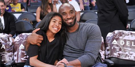 kobe bryant gruesome photos|A top LA County coroner described in graphic。